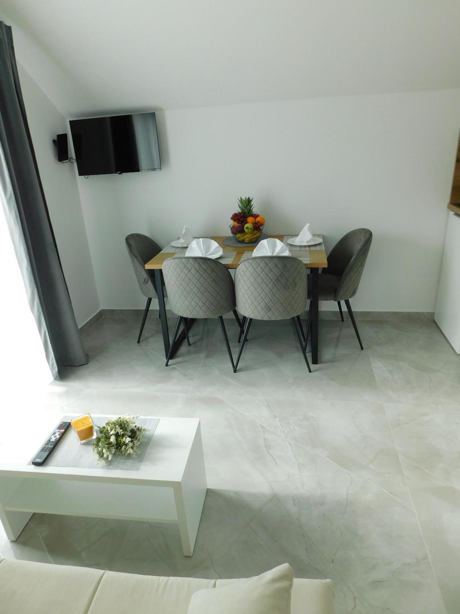 Apartman Nativis Otočac Exterior foto