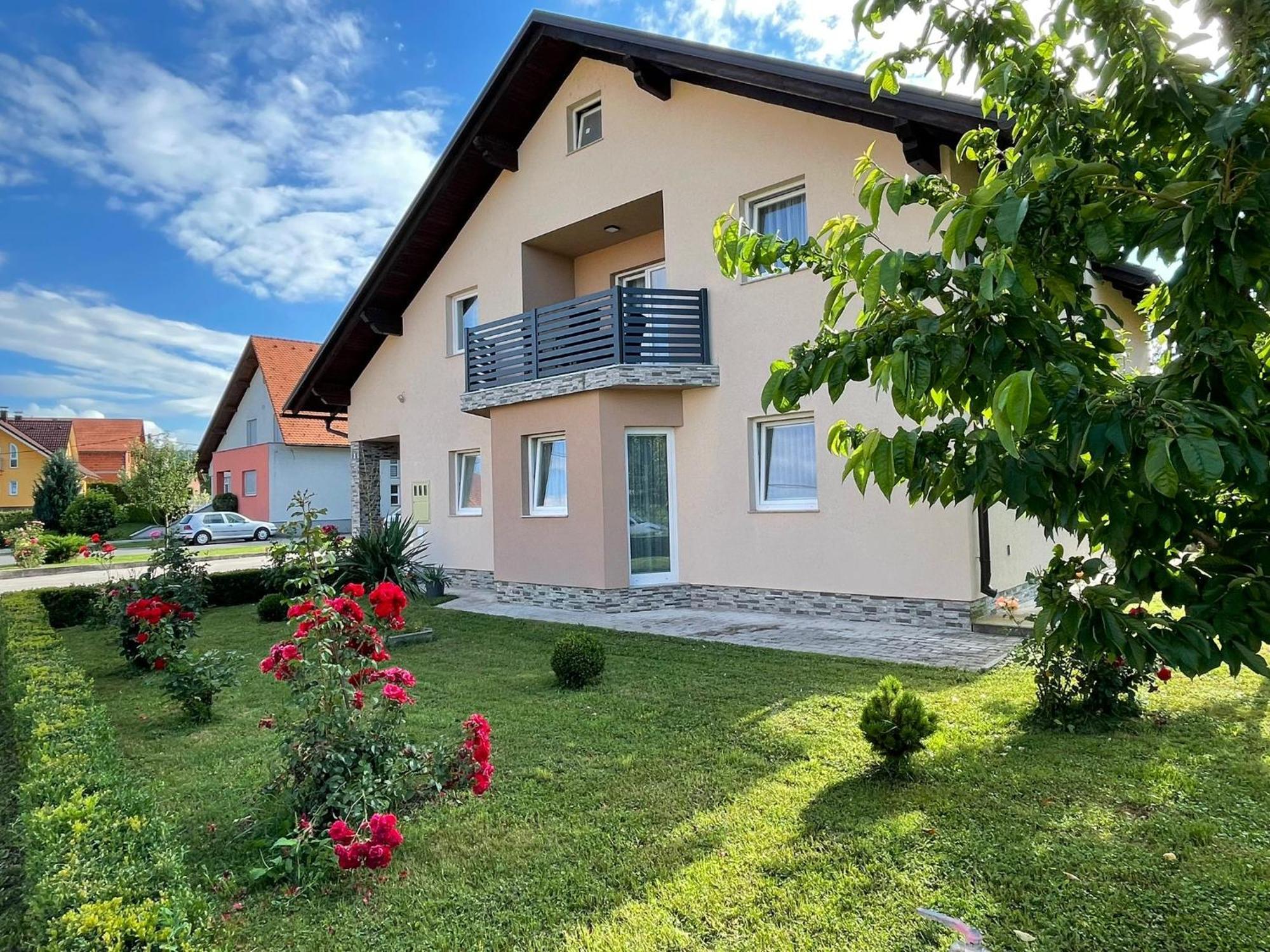 Apartman Nativis Otočac Exterior foto