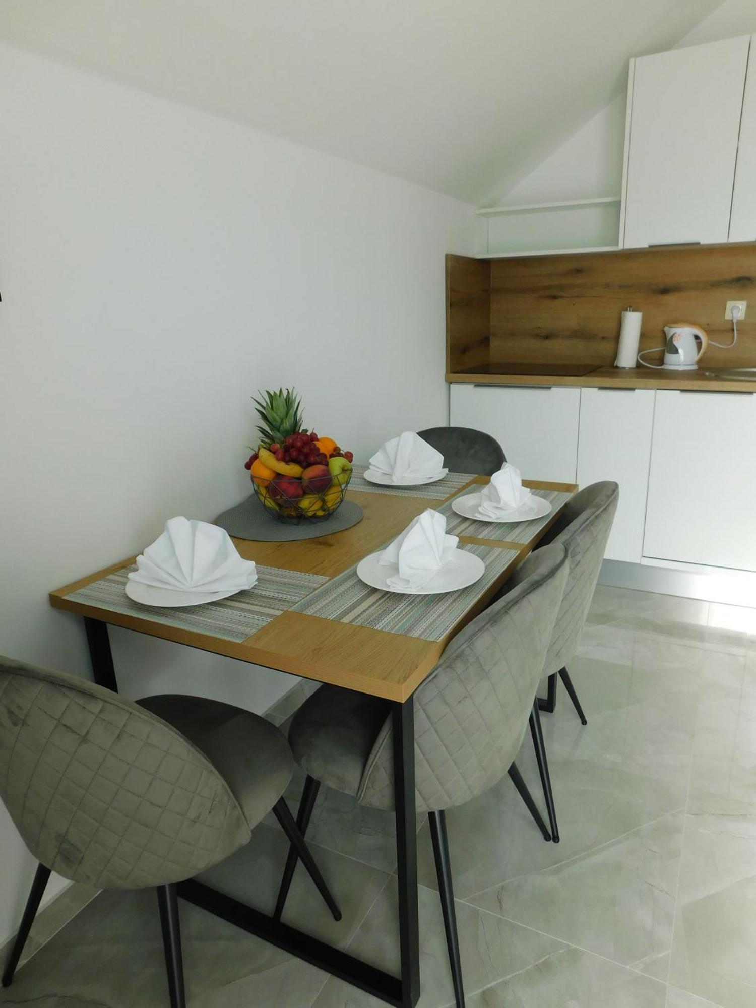 Apartman Nativis Otočac Exterior foto